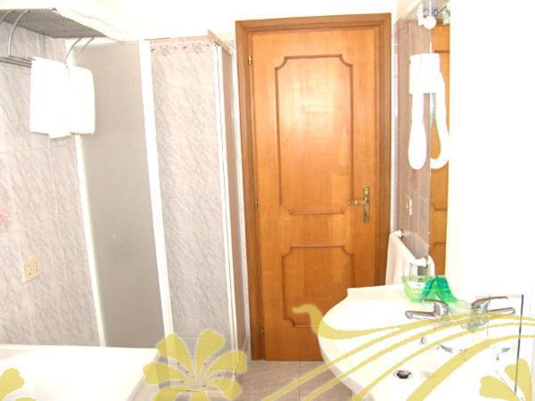 Al Centro Bed & Breakfast Фонди Екстериор снимка